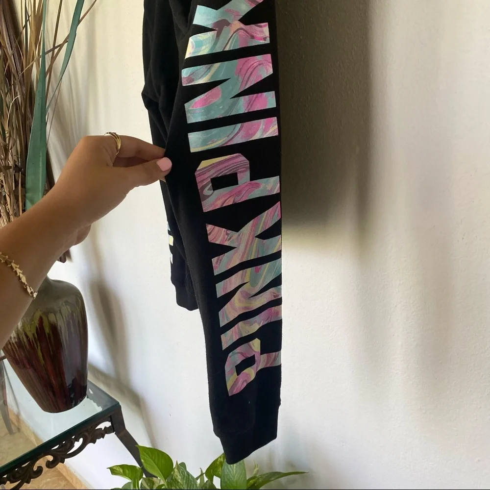 Pink cropped hoodie - Picture 4 of 5